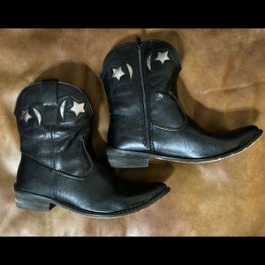 Short Black Cowboy Boots size 7
